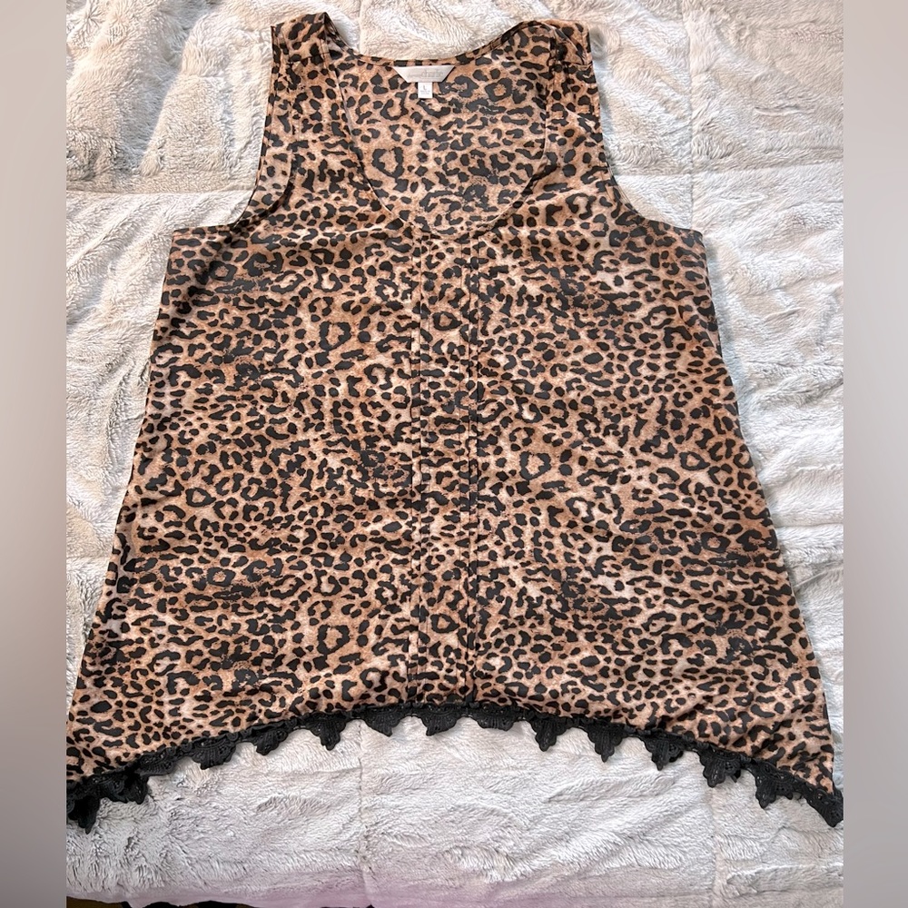 Leopard print top